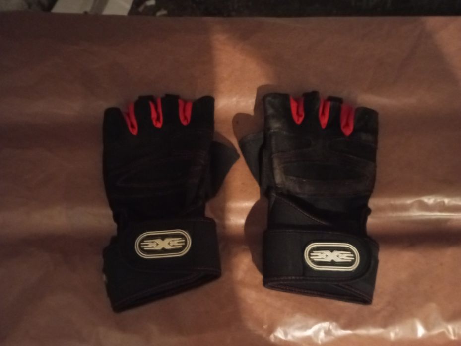Rękawiczki treningowe na siłownię