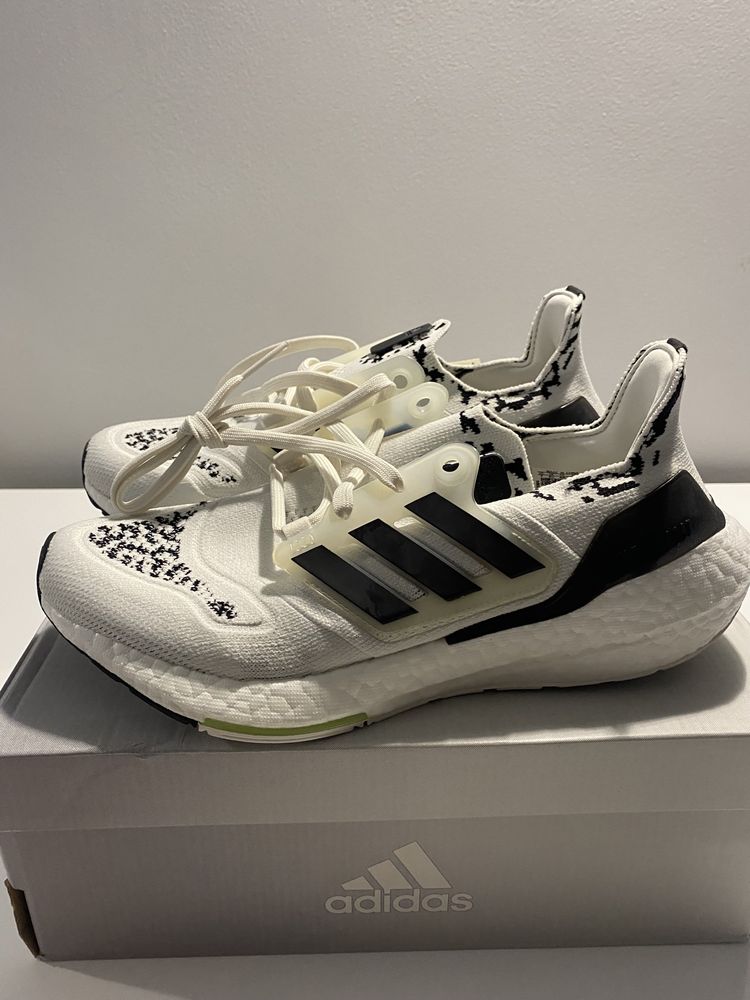 Buty adidas Ultraboost 22 GX5573 rozmiar 40