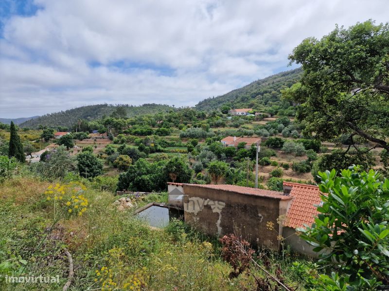 Terreno com Casa para Recuperar - Malhada Quente, Monchique