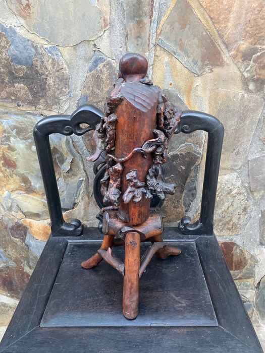 Escultura Divindade Tamarindo China séc XIX 51 cm