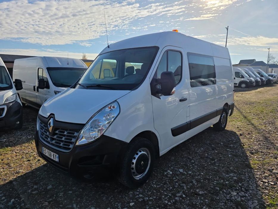 Renault Master Brygadówka L2H2  Renault Master 7-Osobowy