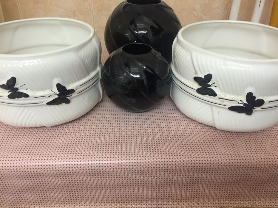 Красивые керамические вазоны вазы - Румыния