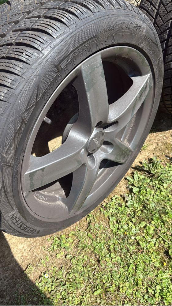Opony z felgami 235/45/18R