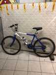 Vendo bicicleta usada em Aluminio SHimano .