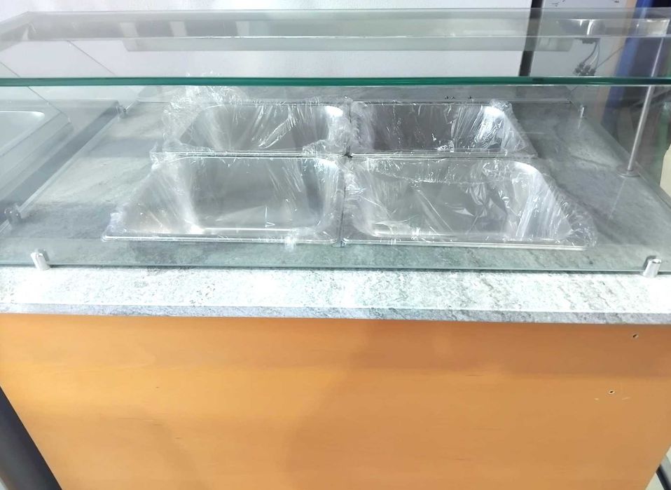 Vitrine quentes - USADA