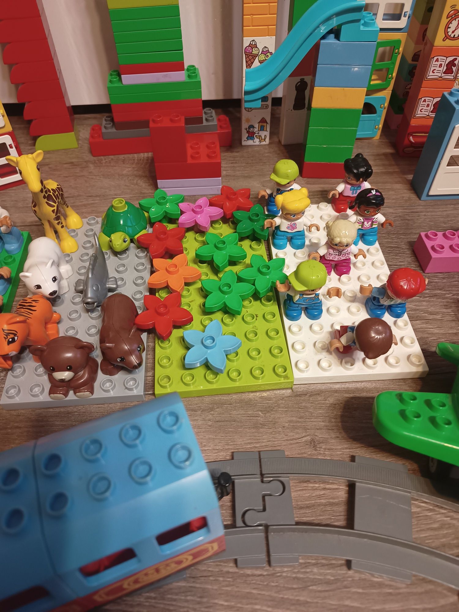 Duży komplet klocków LEGO DUPLO