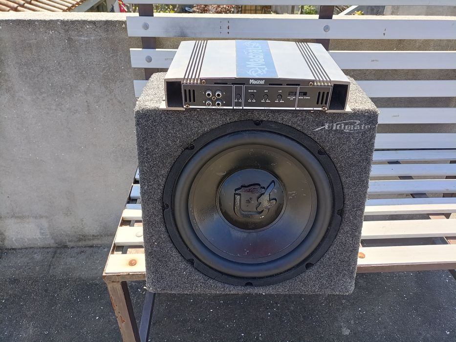 Subwoofer ultimate 800w + amplificador magnat 600 w como novo