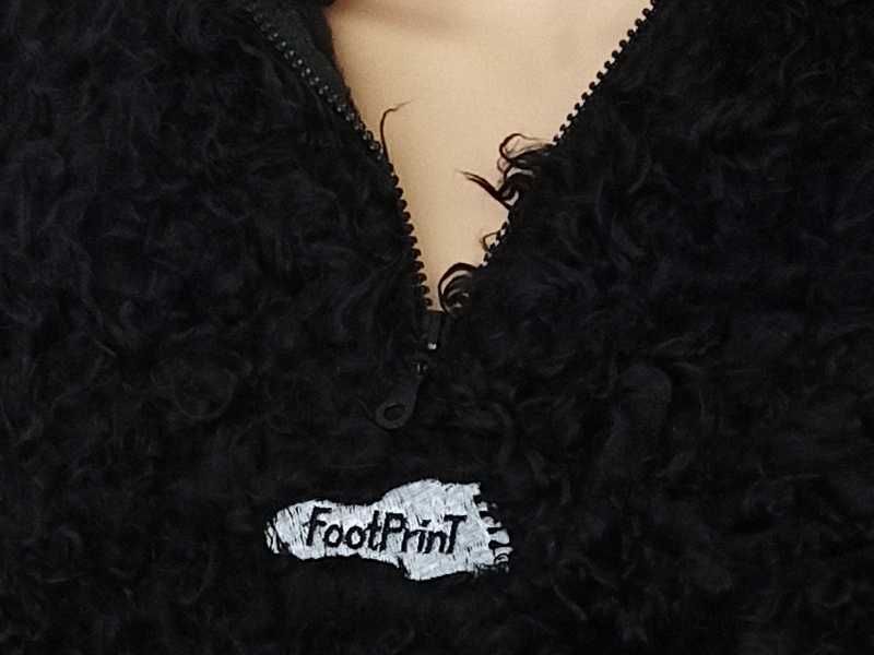 Czarna, kudłata bluza, kurtka na suwak Joe Brown Footprint. Made in UK