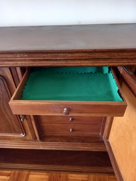 Móvel de sala Art Deco