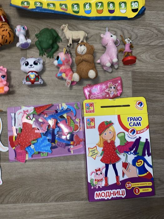 Іграшка, музичний букварик, конструктор, лялька , посуд , тварини