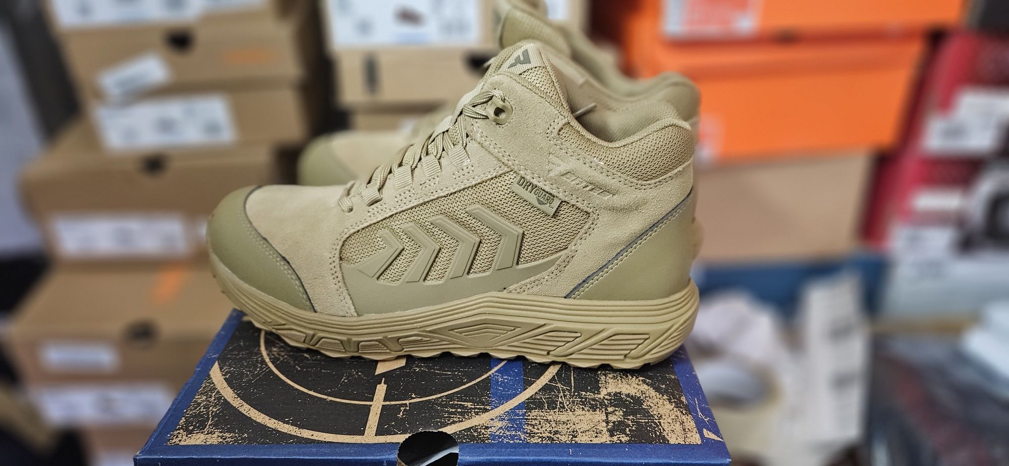Кросівки військові  Bates Rush Shield Mid. Розмір 41-46