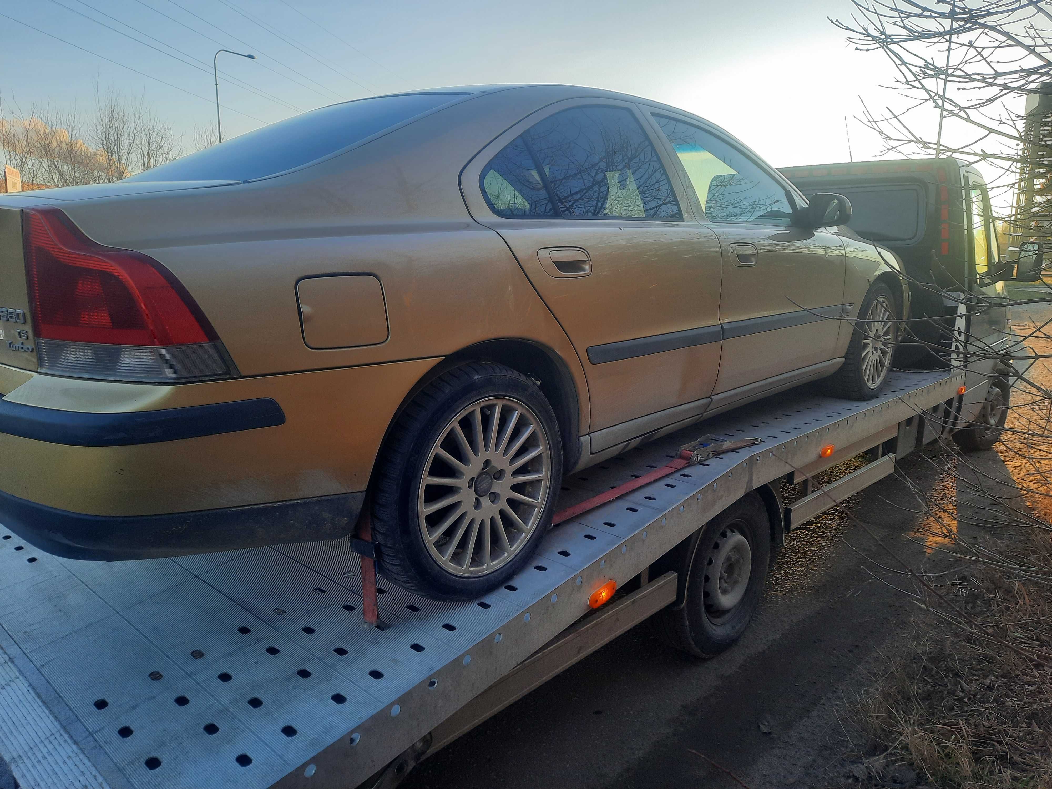Volvo s60 2.3 t5 250 km na części