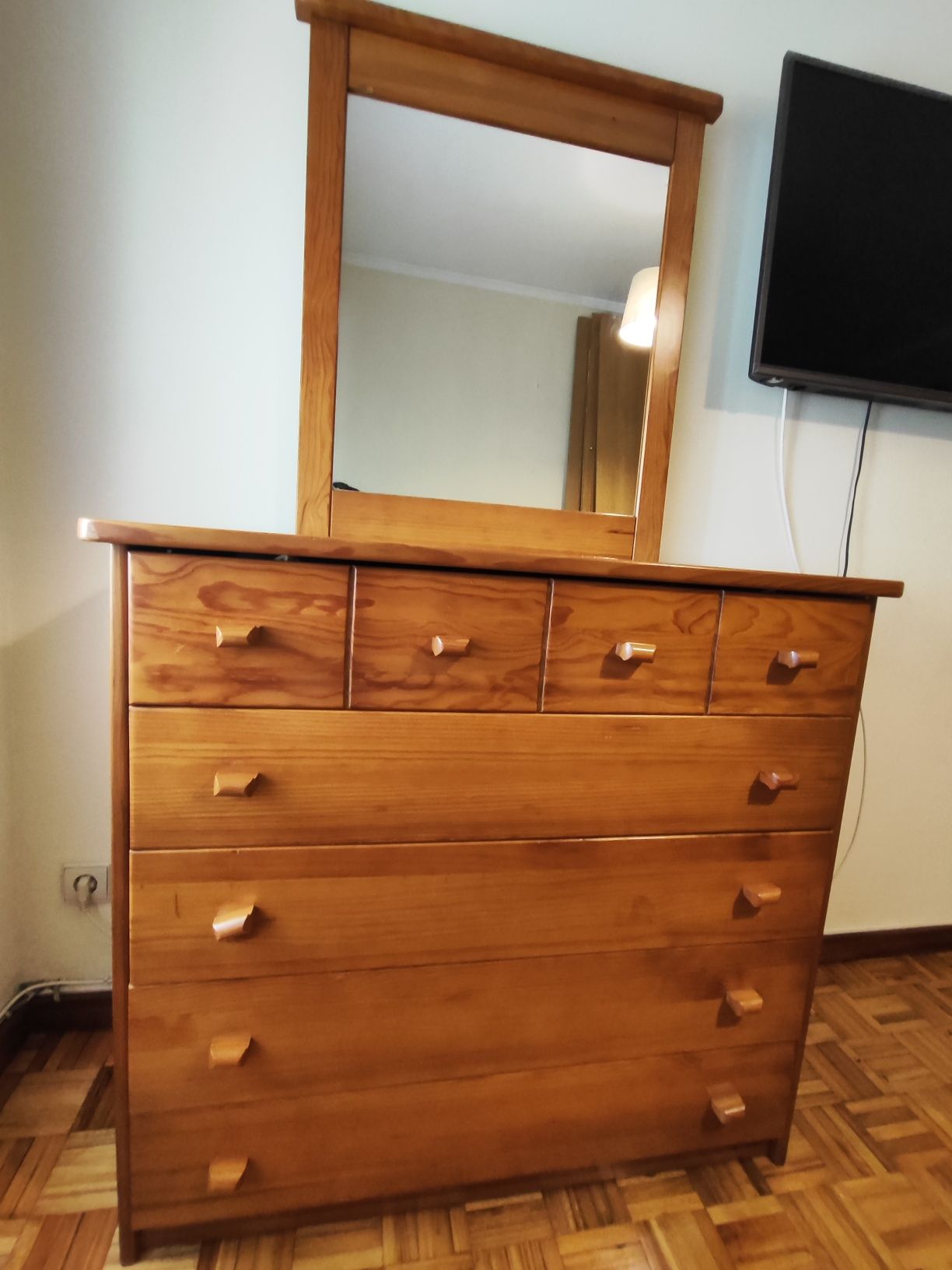 Quarto casal em madeira