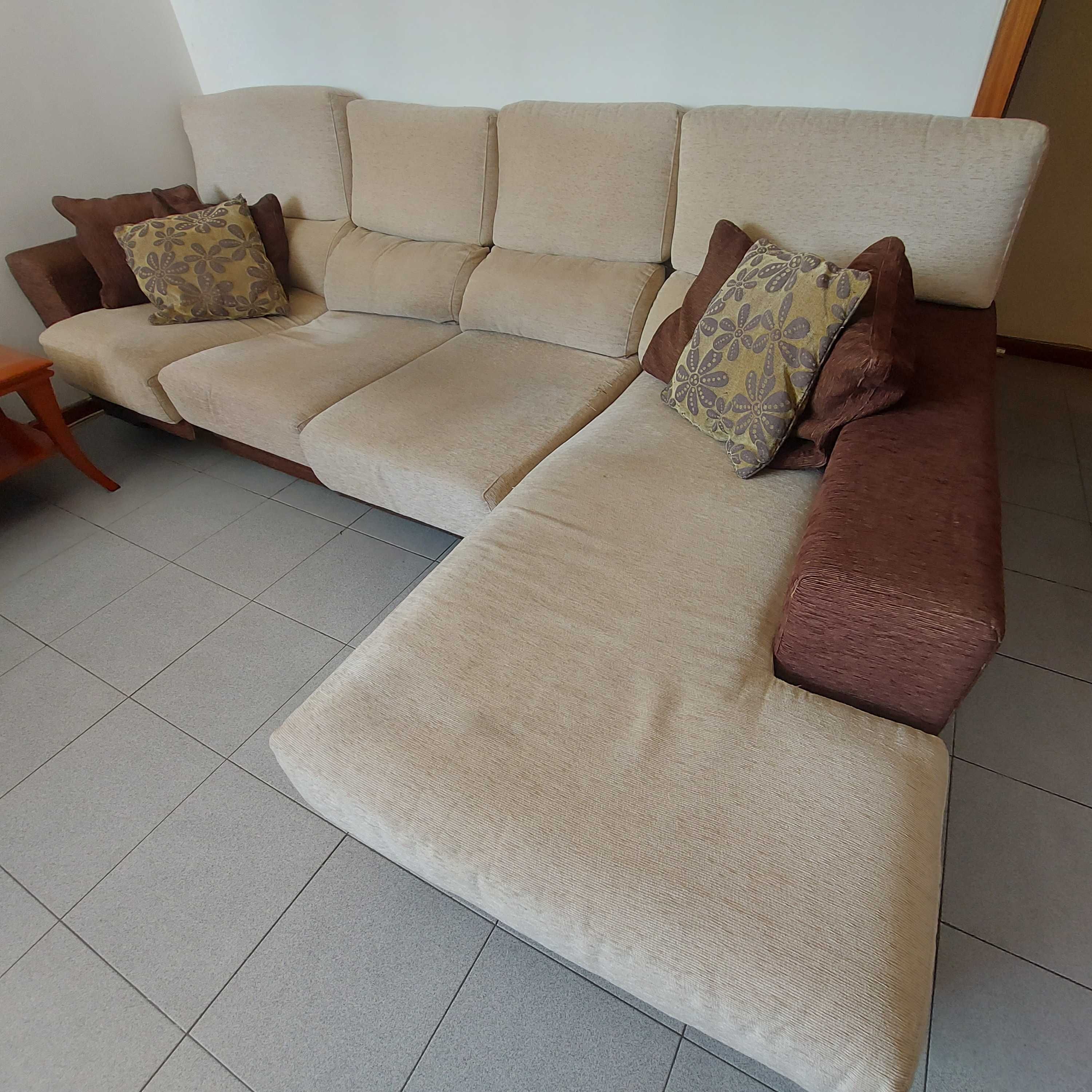 Sofá c/chaise longue