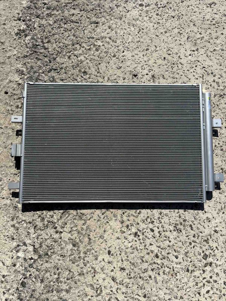 Радиатор кондиционера, радіатор кондиціонера Ford Edge 19- 2.0