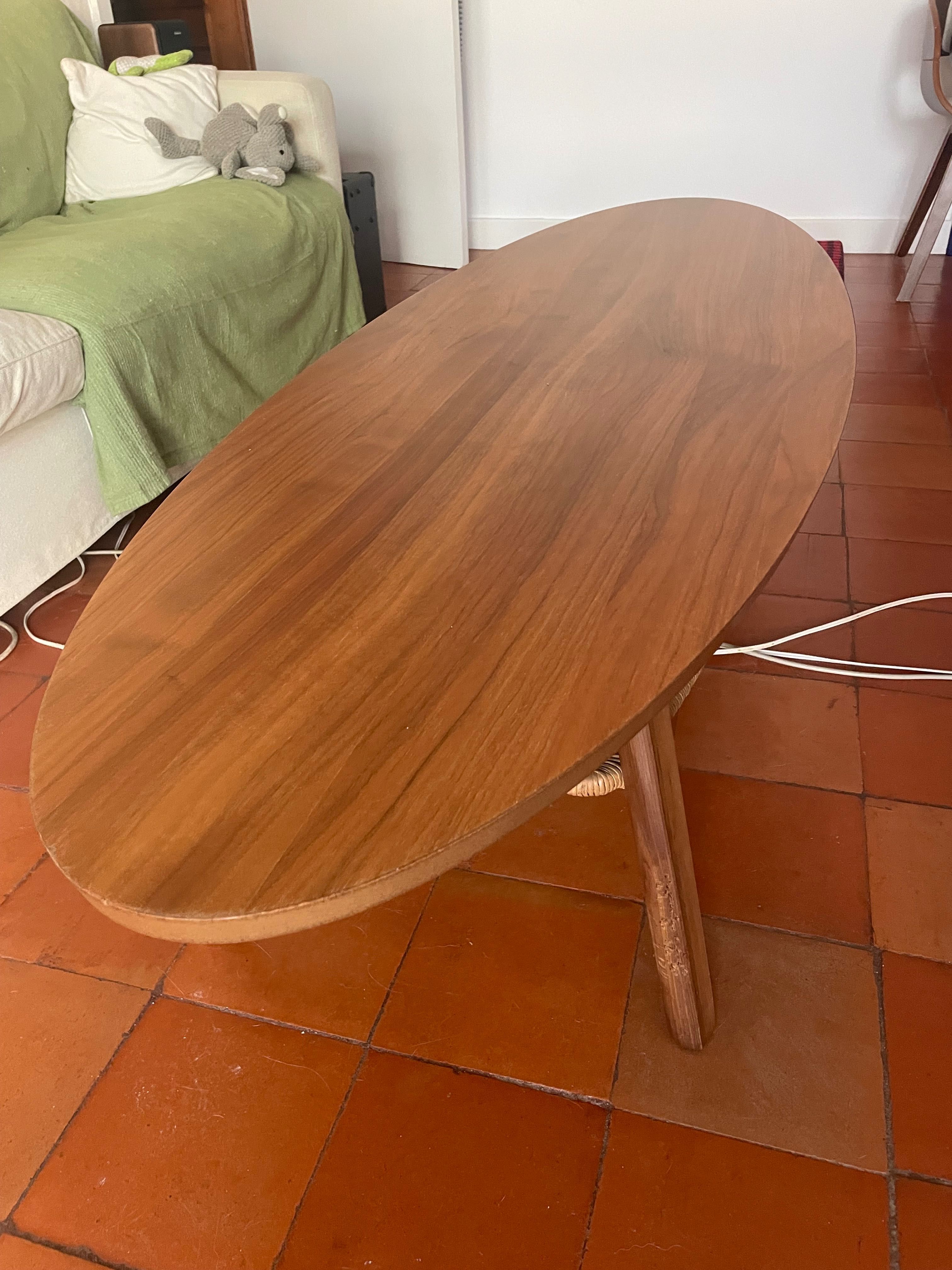 Mesa centro de sala de madeira