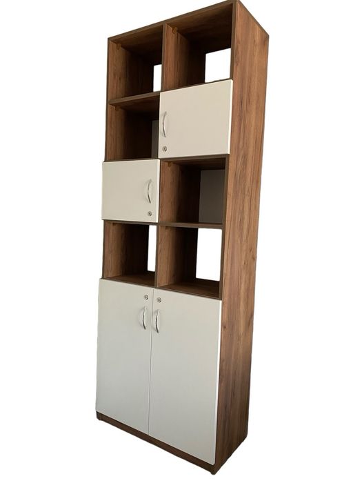 Шафа ячейки закриваються