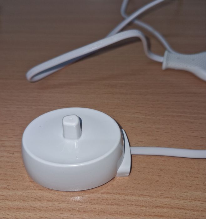 Зарядка для електричної зубної щітки Oral b Braun універсальна 220В