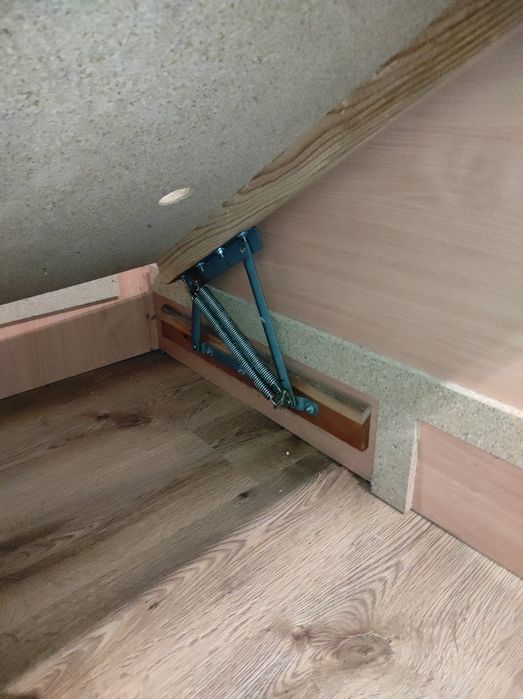 Кровать двуспальная