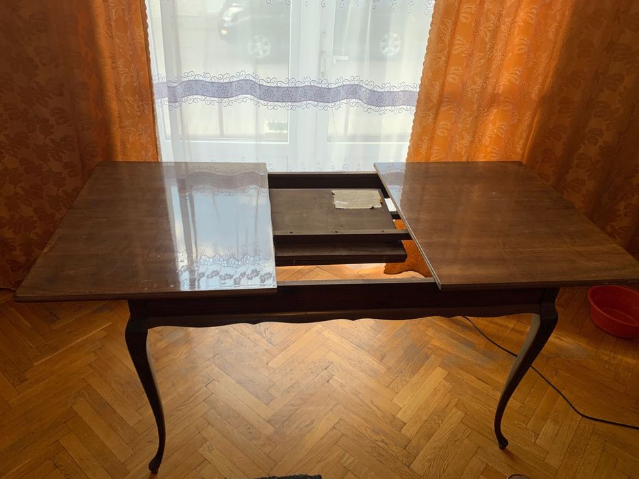 Стіл румунський на експорт в часи СРСР гарний стіл