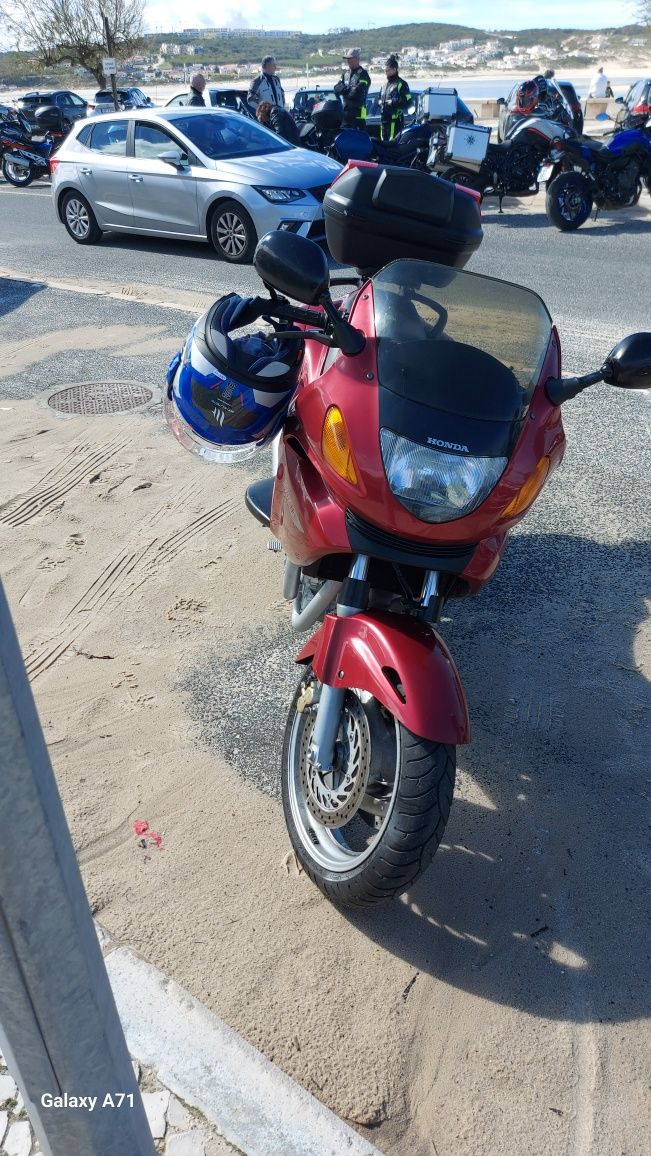 Honda Deauvill  25000km impecável