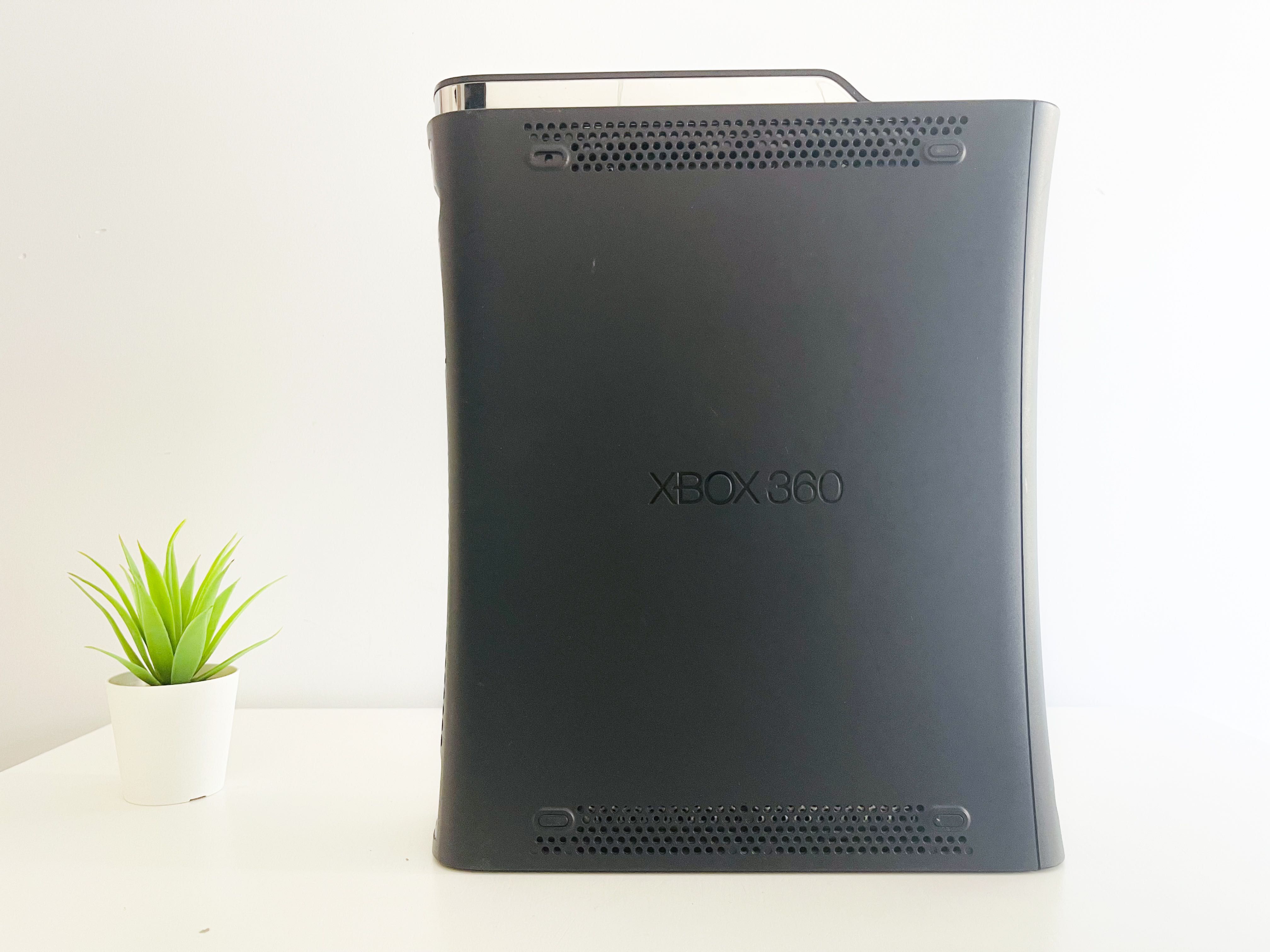 Xbox 360 c/ Disco externo de 120GB + Comando