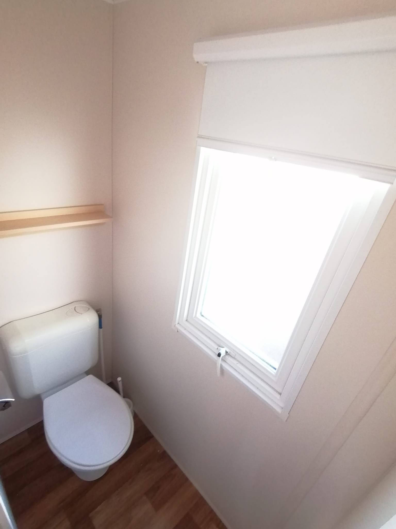 MOBILE HOME IRM SUPER MERCURE DE 8X4 METROS EM LEIRIA.