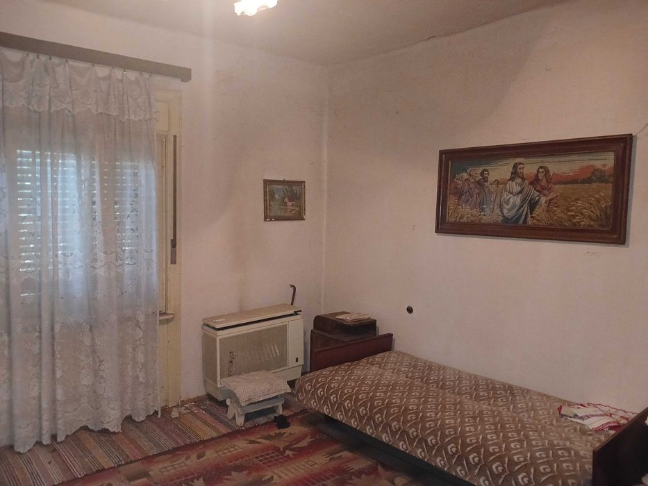 Будинок з горіховим садом в с. Мочола 3 км від м. Берегове