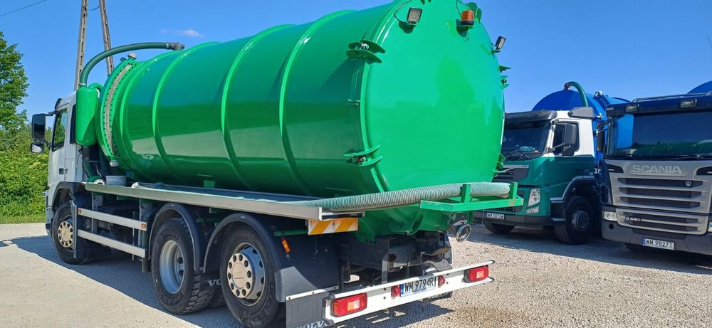 Volvo FM 410 rok 6x2 asenizacyjny 2013 rok