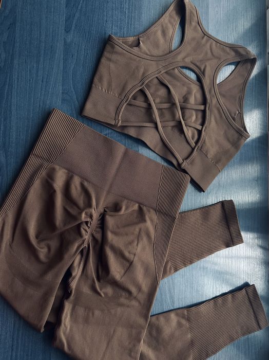 Спортивний комплект шоколадний коричневий лосини топ