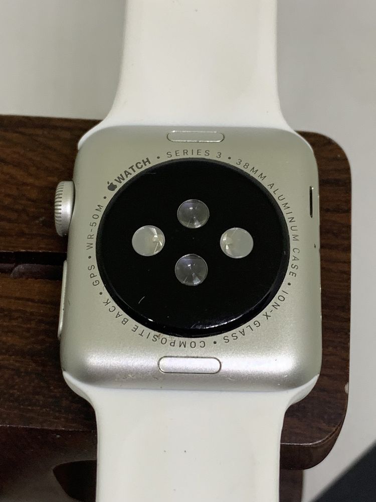 Оригінальні  Apple Watch series 3 38 silver