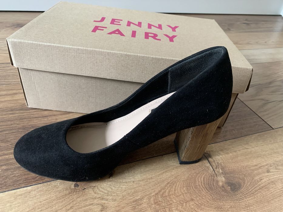 Piękne czarne półbuty na złotym słupku (35)