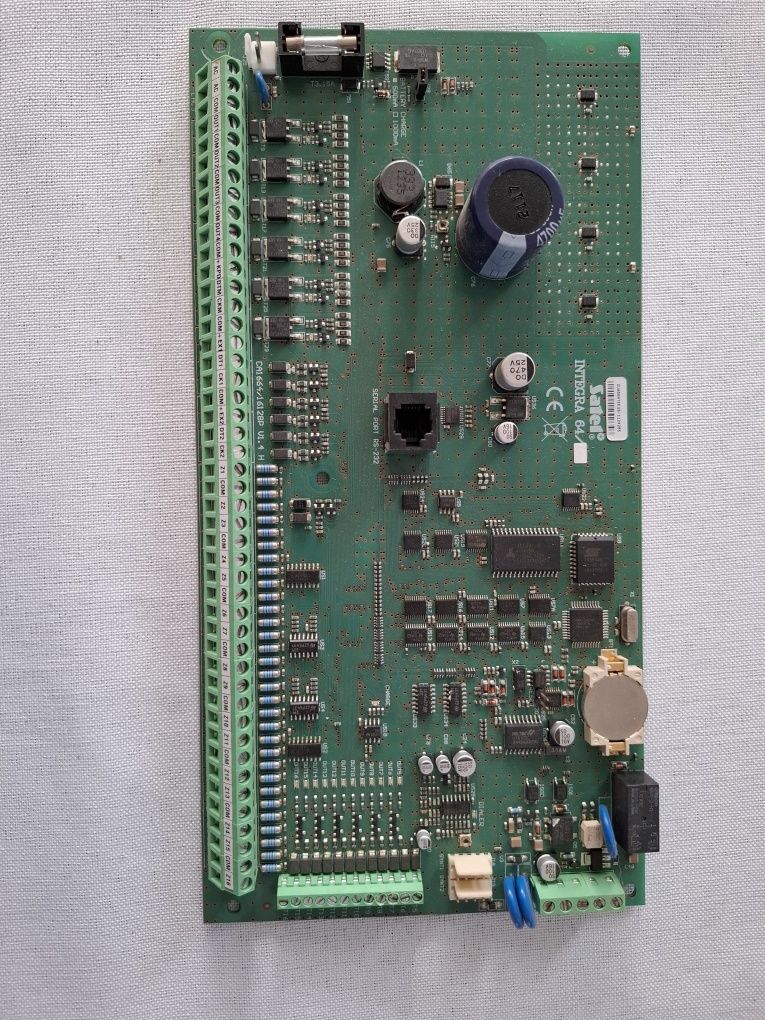 Centrala alarmowa Integra Satel 64