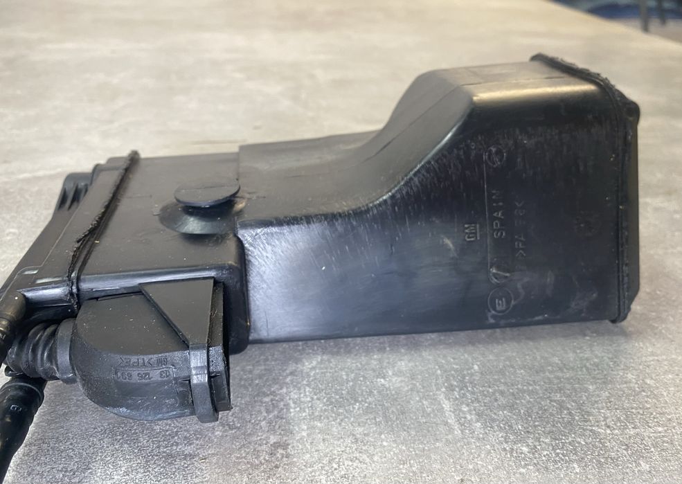 Абсорбер вугільний фільтр палива бензин Opel Zafira B Astra H