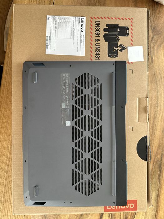 Ноутбук ігровий Lenovo LOQ15IRH8