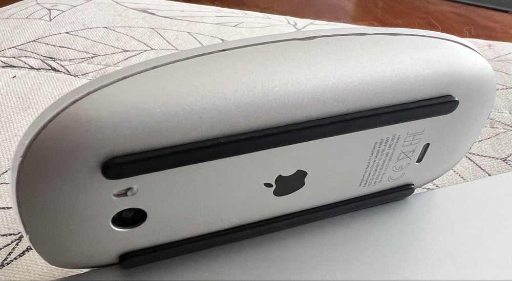 Мышь Apple Magic Mouse 2. Model A1657. Состояние новой!