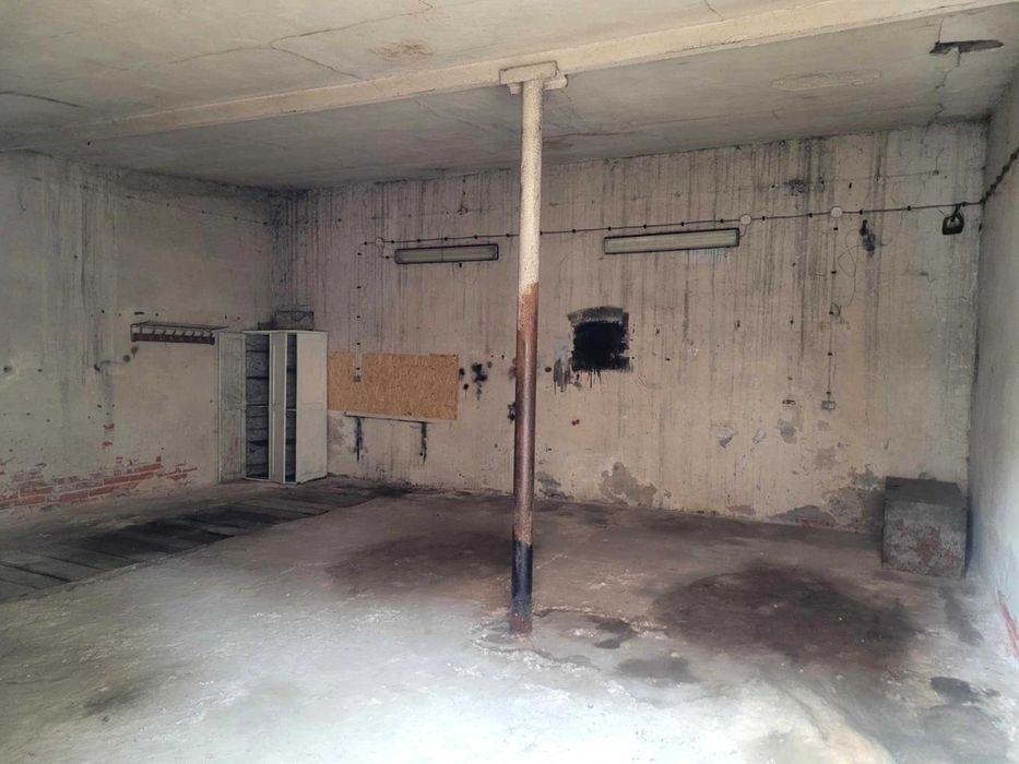 Hala, warsztat na samochody ciężarowe, osobowe pow.124m2