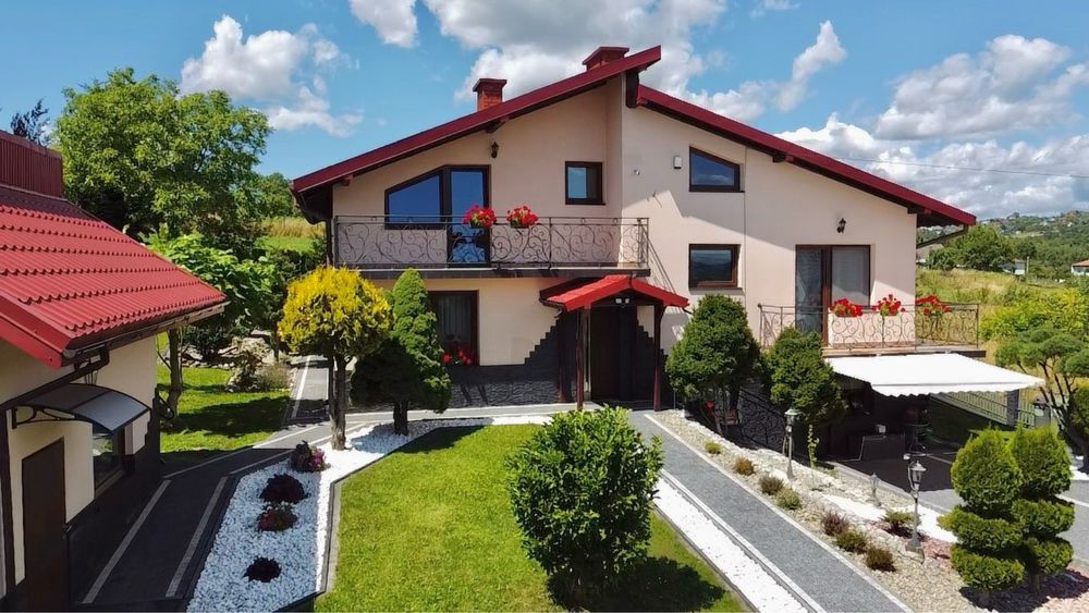 Dom jednorodzinny o pow. 200 m² – Biczyce Dolne, gm. Chełmiec