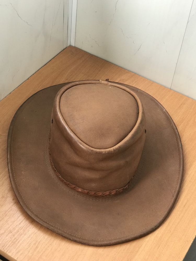 Шляпа кожаная DRIZA-BONE. Австралия. Размер 58.