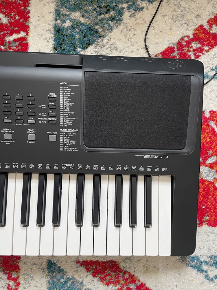 Синтезатор Yamaha psr e363