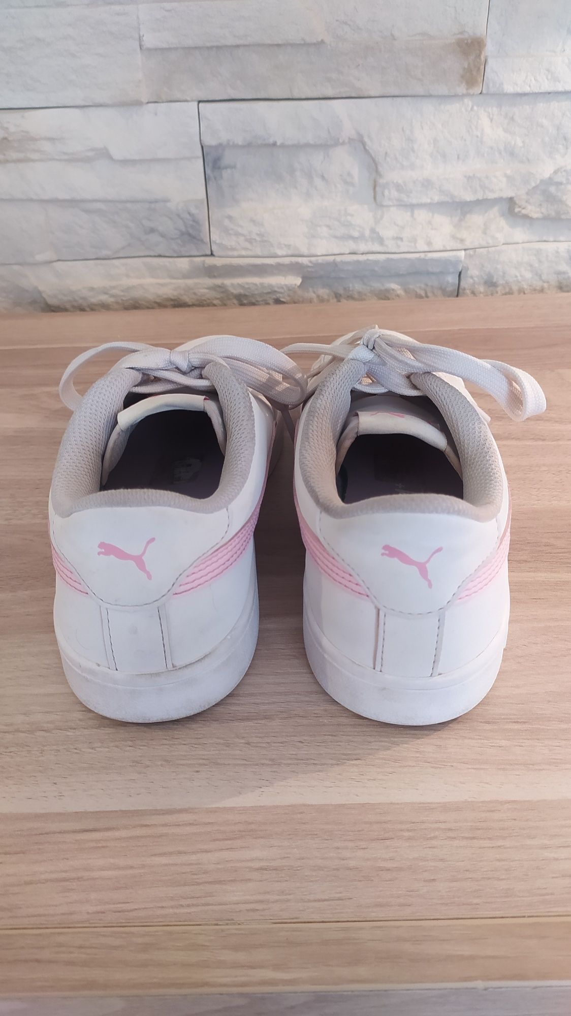 Buty sportowe firmy PUMA