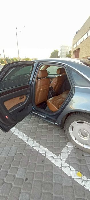 Продам Audi А8 D3