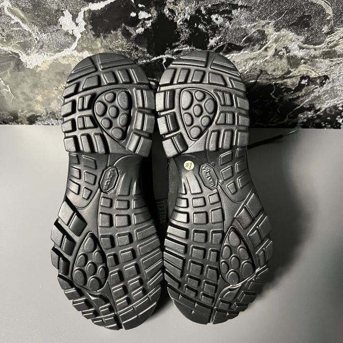 Черевики чоловічі нові Lowa Mountain Gore-Tex 41р