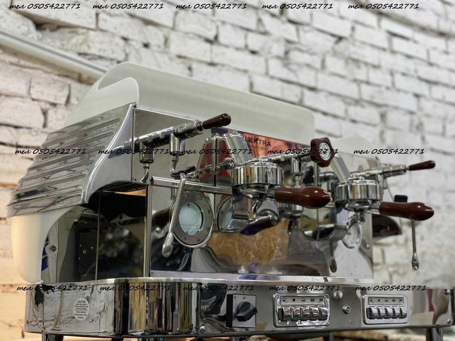 Професійна кавоварка Elektra Barlume