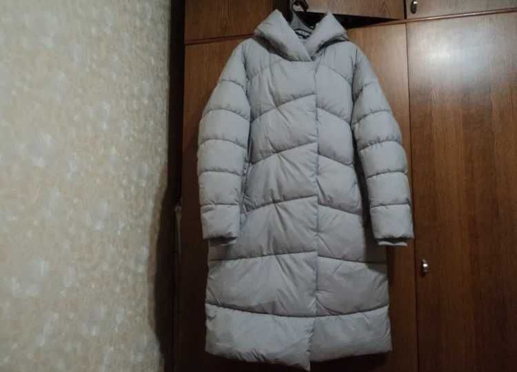 Куртка  жіноча. Нова. O STIN. Розмір 48. Колір перлинно-сірий.