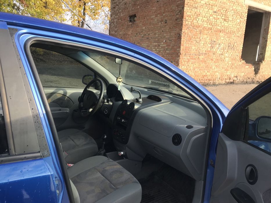 Chevrolet Aveo T200; 1,5