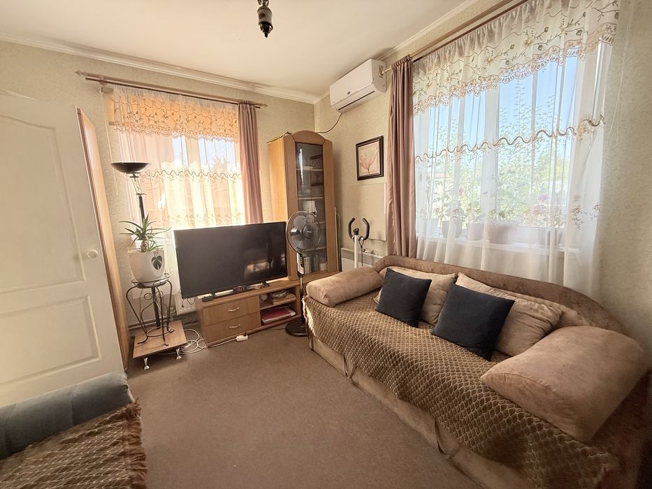 Затишний будинок в Гостомелі, 4 сотки землі