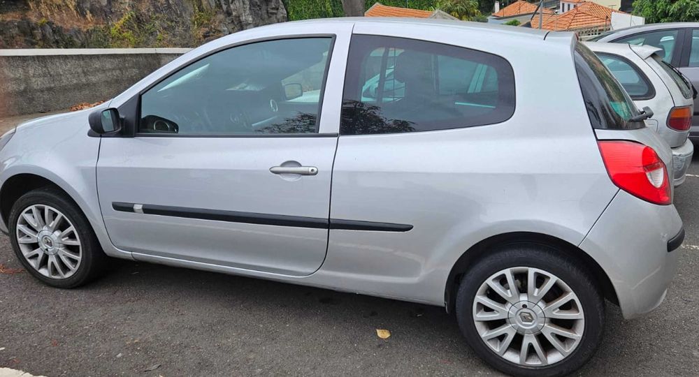 Renault Clio (SR CLIO, versão SR.CF0H) com motor a gasóleo, 2007