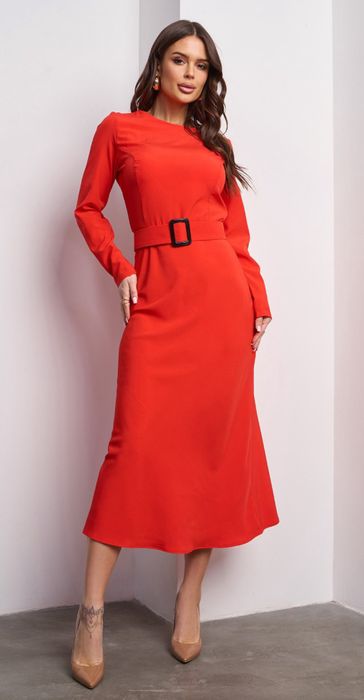 Новое красное  платье длинны миди