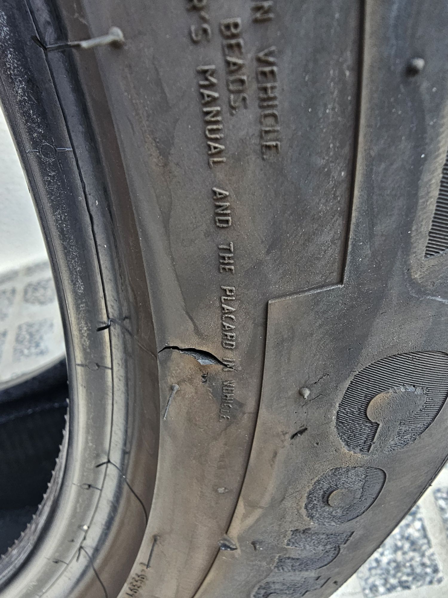 Pneus Continental Sport Contact 5 235/50R19